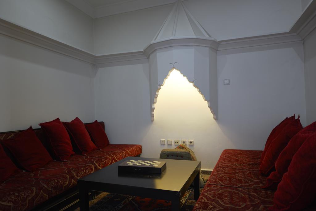 Almer Hotel Balqash Zewnętrze zdjęcie